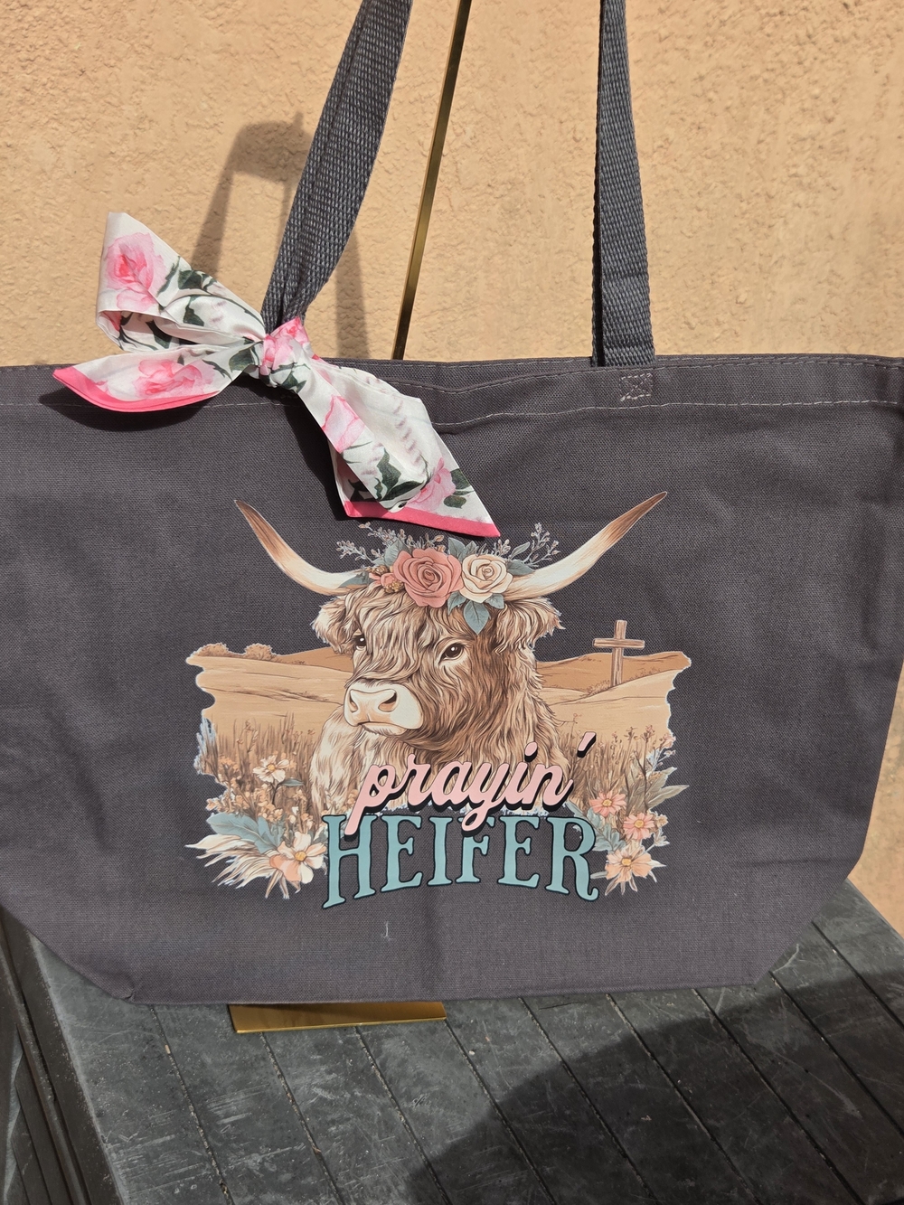 Prayin' Heifer Floral Graphic Tote Bag - Charcoal Gray